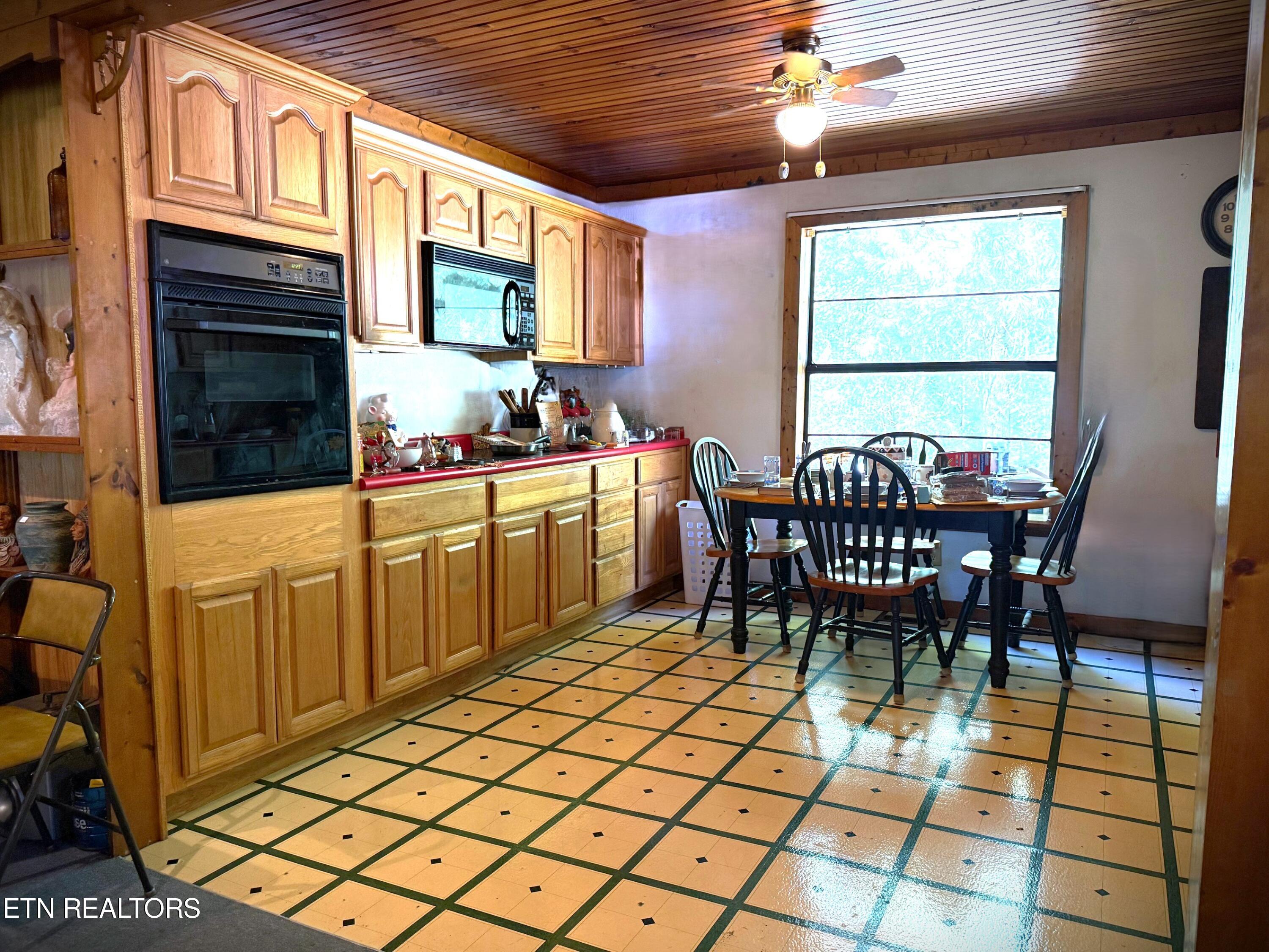 120 Heartridge Road Hilham, TN 38568 - Photo 18 of 55 IMG_9539 (2)