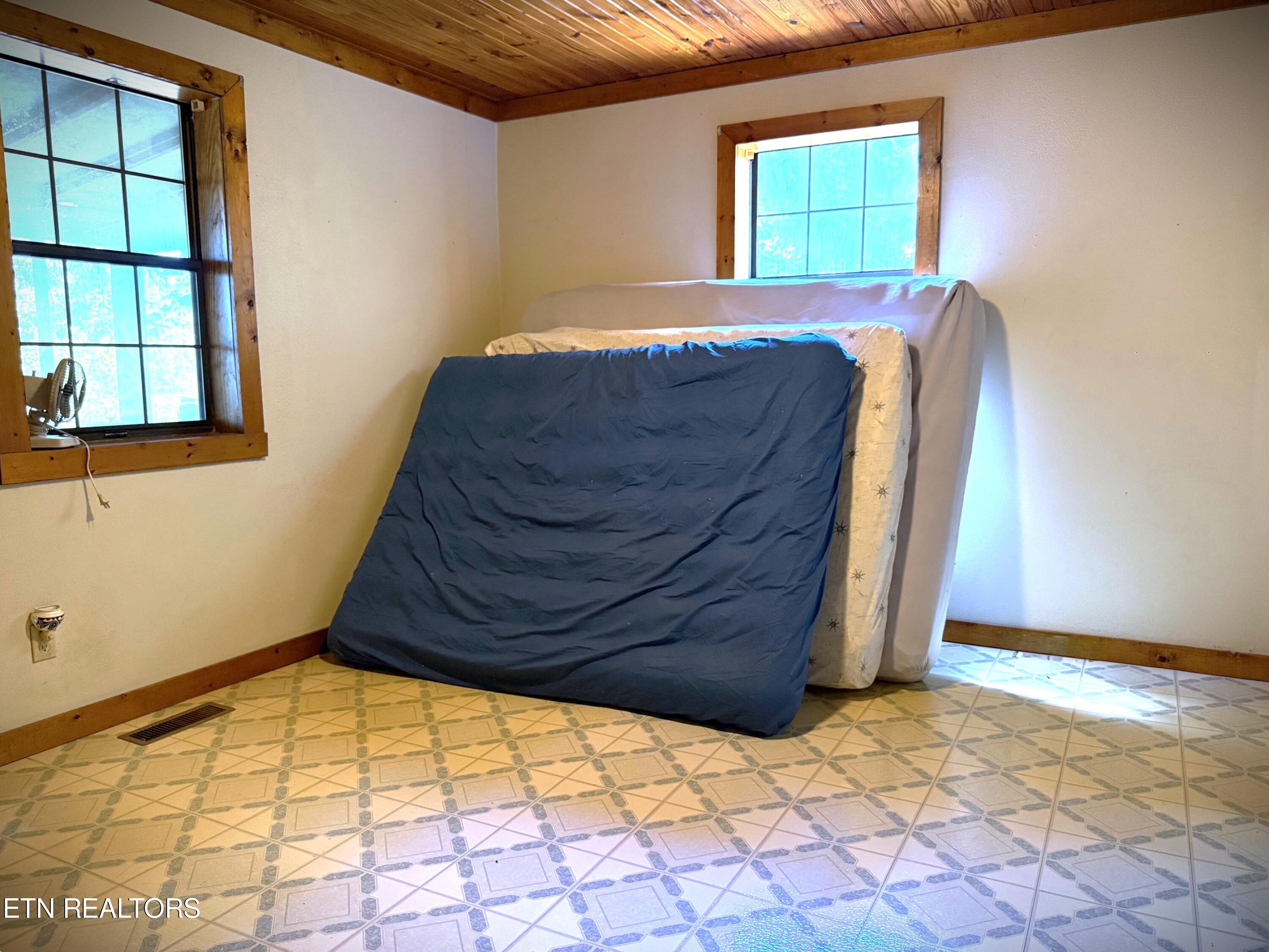 120 Heartridge Road Hilham, TN 38568 - Photo 26 of 55 IMG_9552 (1)