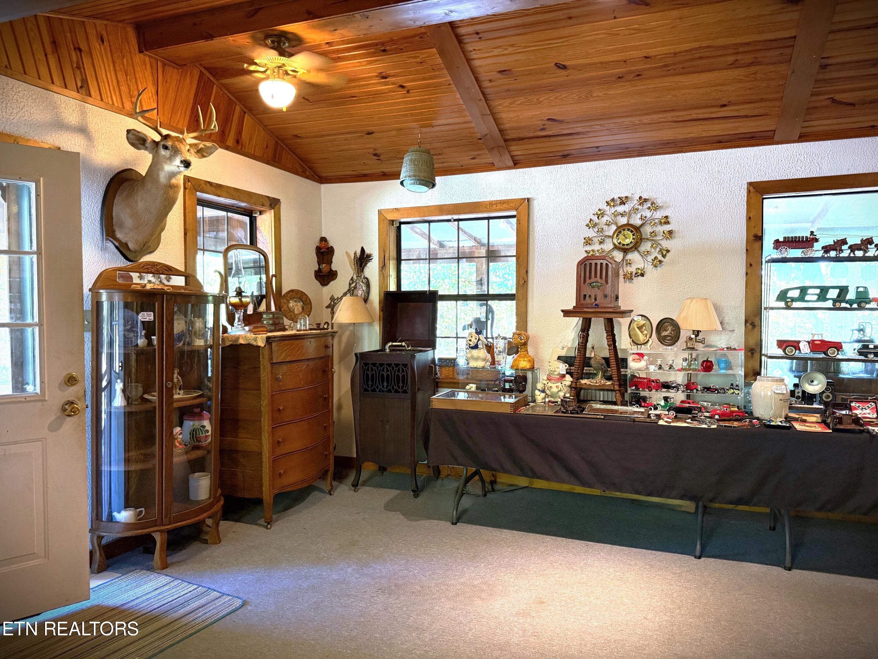 120 Heartridge Road Hilham, TN 38568 - Photo 29 of 55 IMG_9557 (1)