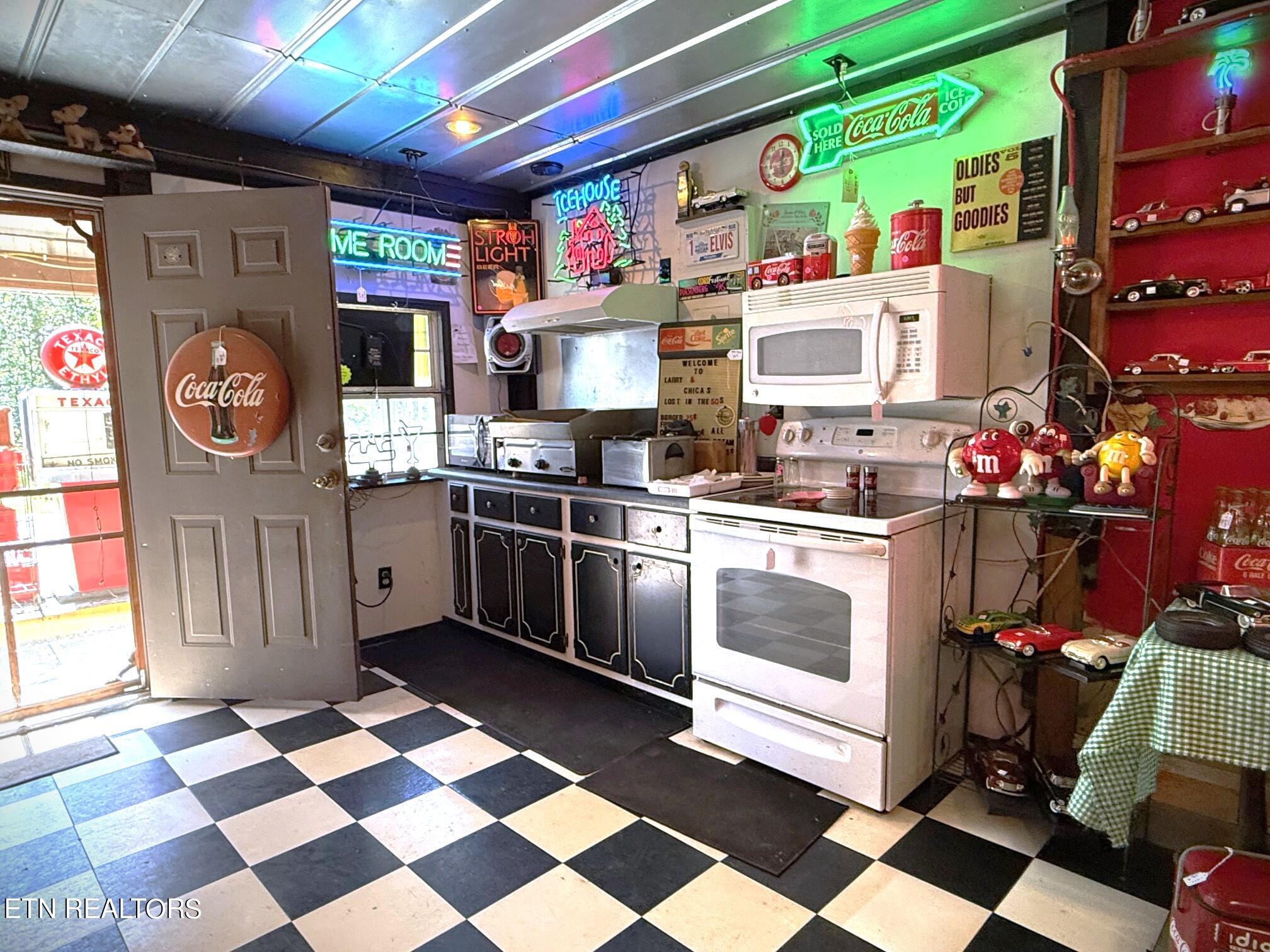 120 Heartridge Road Hilham, TN 38568 - Photo 40 of 55 IMG_9526 (1)