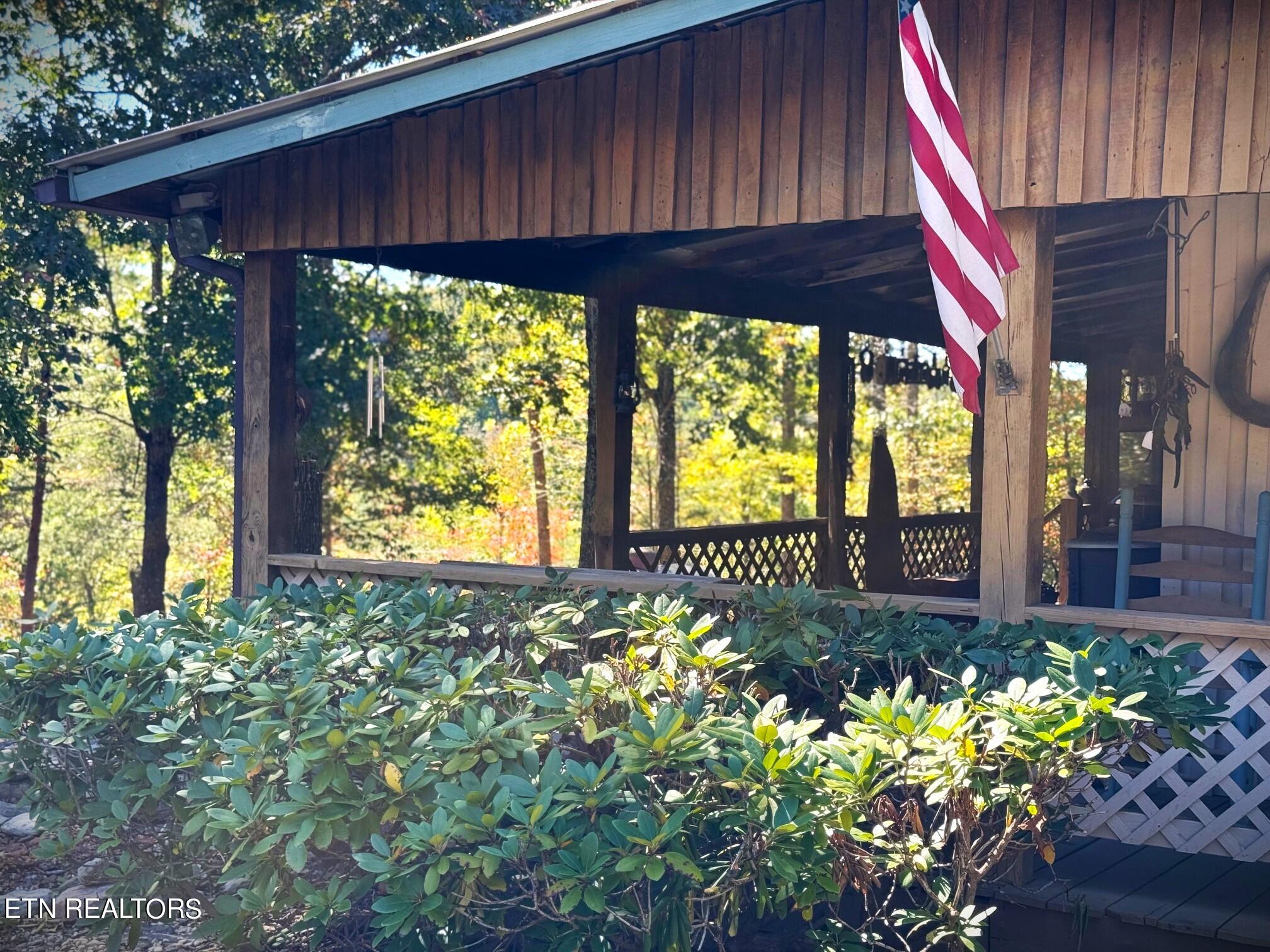 120 Heartridge Road Hilham, TN 38568 - Photo 8 of 55 IMG_9497