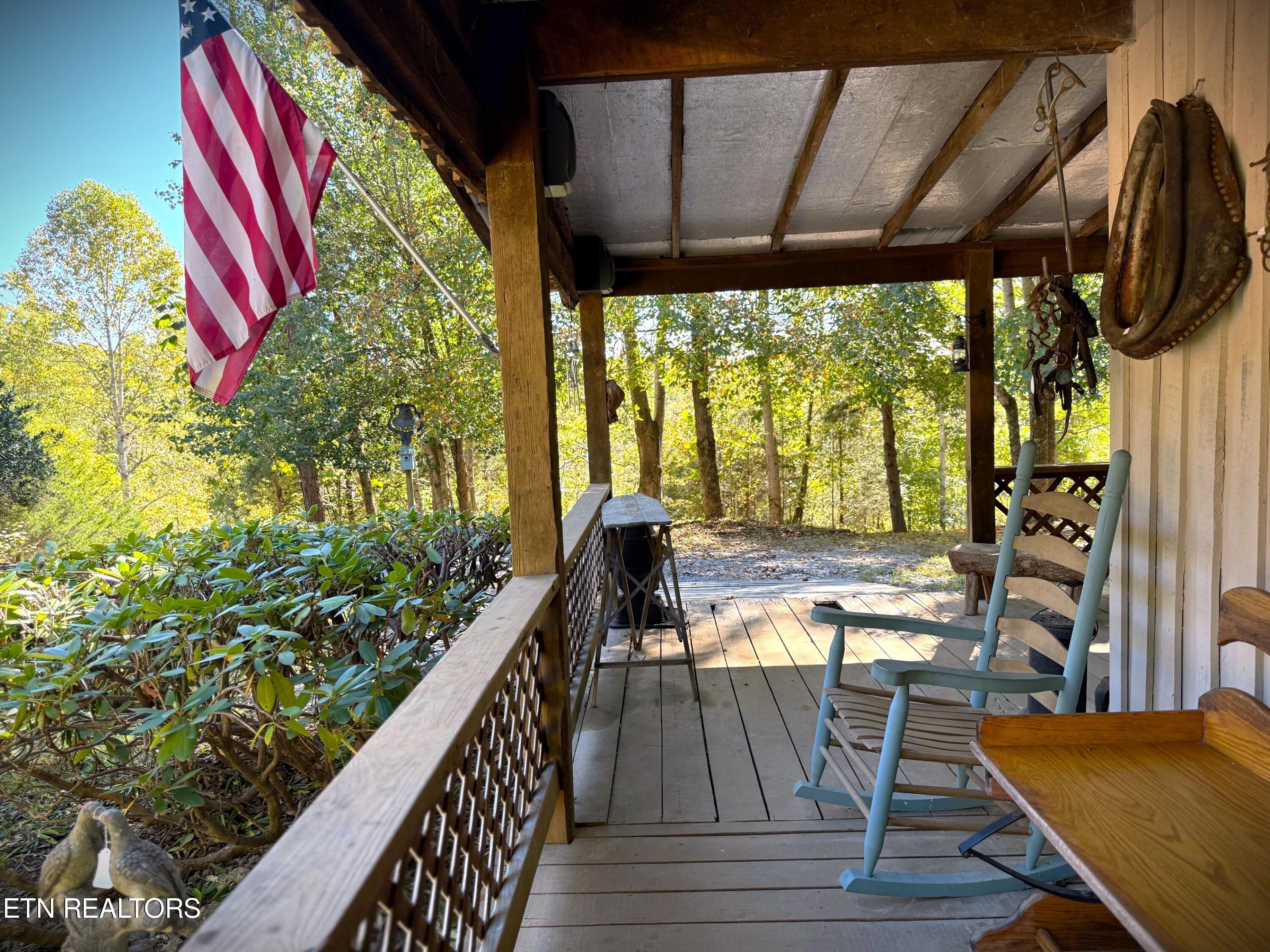 120 Heartridge Road Hilham, TN 38568 - Photo 9 of 55 IMG_9501