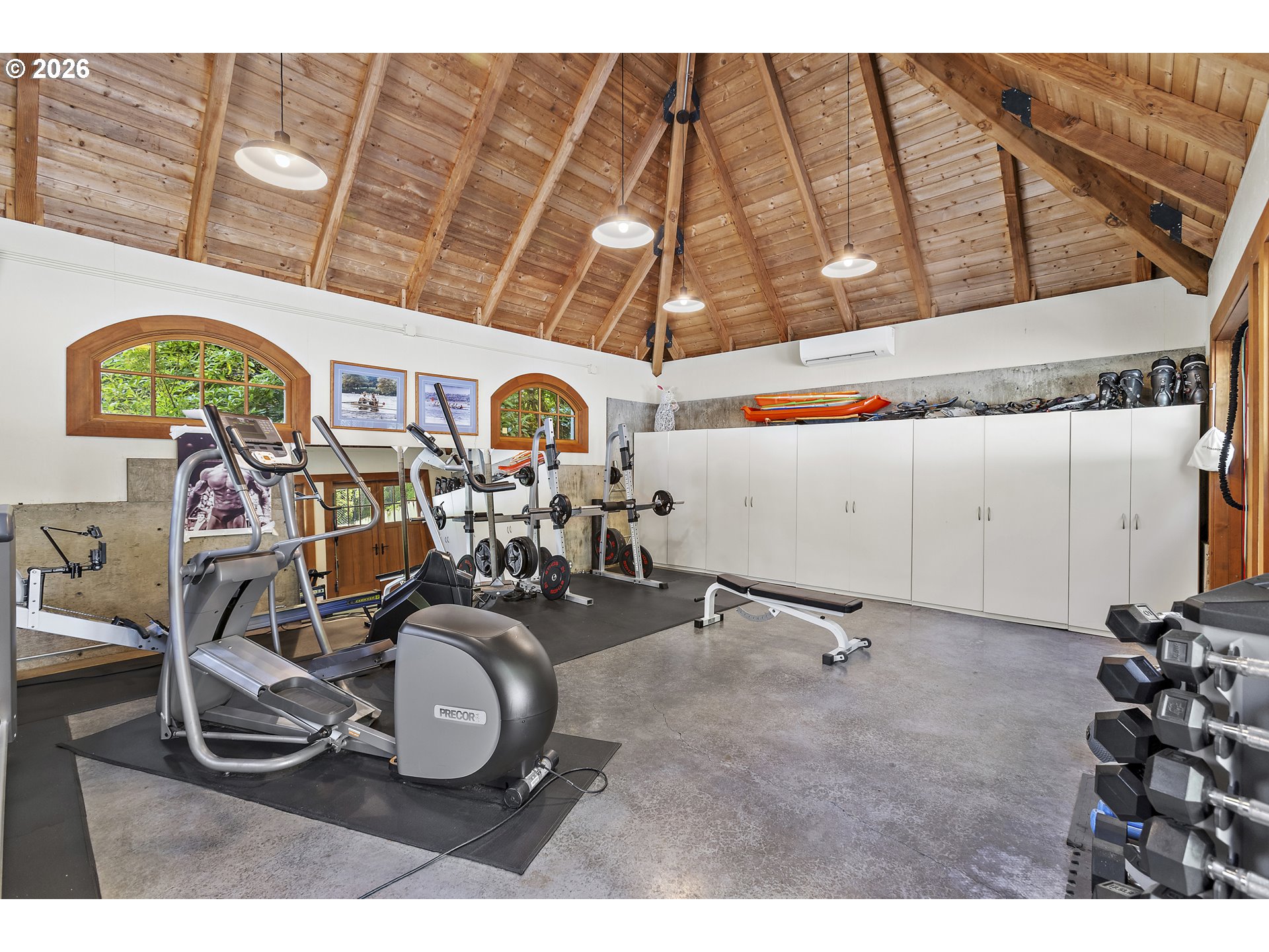 1905 South Greenwood Road Portland, OR 97219 - Photo 37 of 46 a view of a room with gym equipment