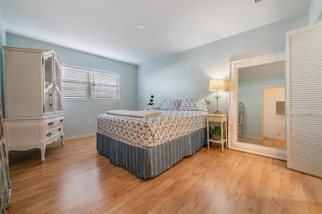 a view of utility room