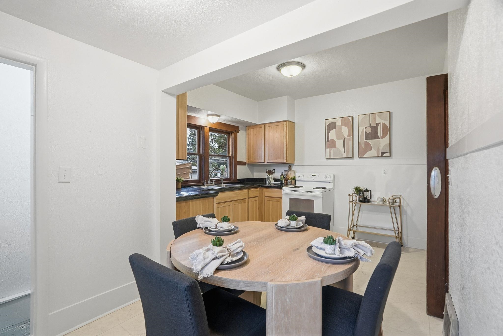 6104 North Stevens Street Spokane, WA 99205 - Photo 14 of 30