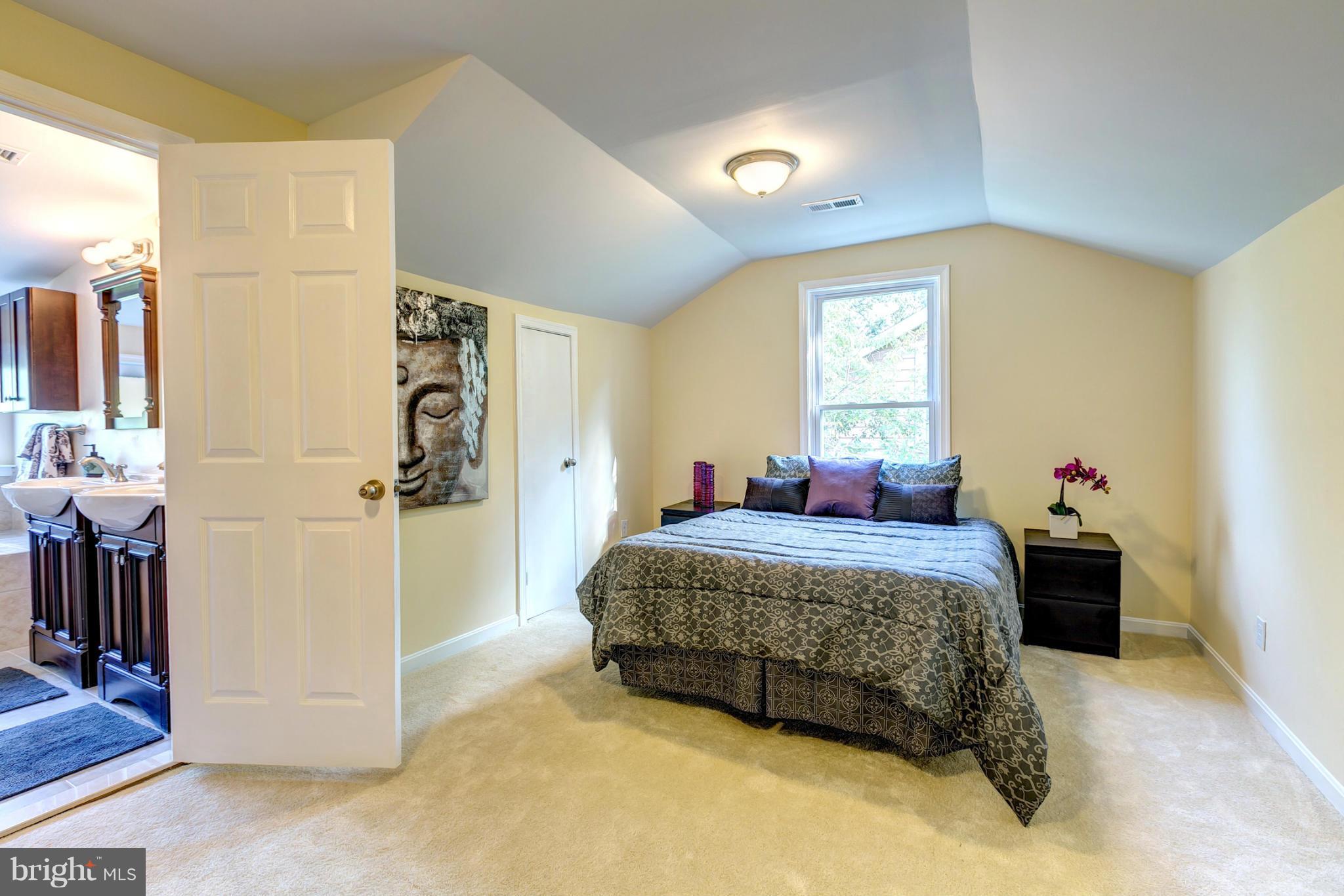 4706 Pilgrim Road Baltimore, MD 21214 - Photo 13 of 30 Master Suite with Private Bathroom