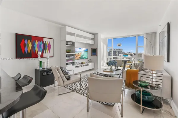 $5,800 | 6801 Collins Avenue, Unit 1112, Miami Beach, FL 33141