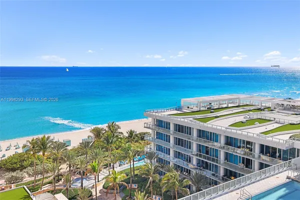 $5,800 | 6801 Collins Avenue, Unit 1112, Miami Beach, FL 33141