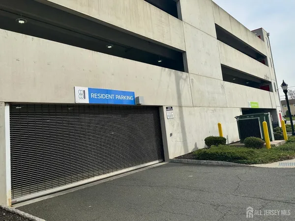 $2,695 | 101 Roosevelt Avenue, Unit 311, Carteret, NJ 07008