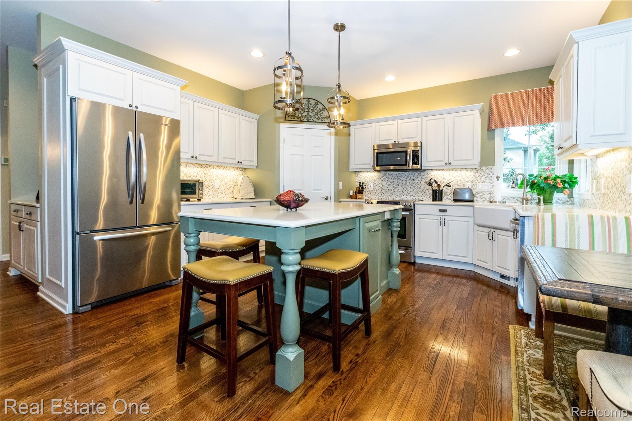 3959 Kaeleaf Road Lake Orion, MI 48360 - Photo 17 of 43 Kitchen View 1