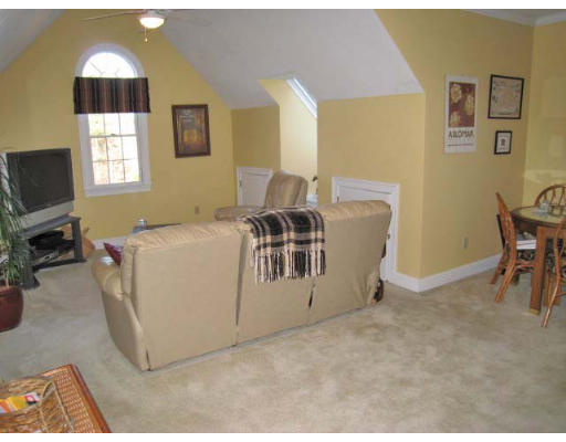 18 Daniel Shays Road Hopkinton, MA 01748 - Photo 15 of 16 Gallery Image 15