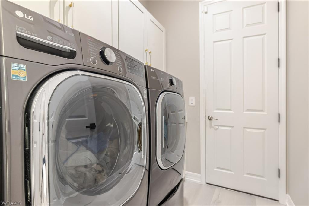 13543 Blue Bay Circle Fort Myers, FL 33913 - Photo 26 of 45 a close view of sliding door