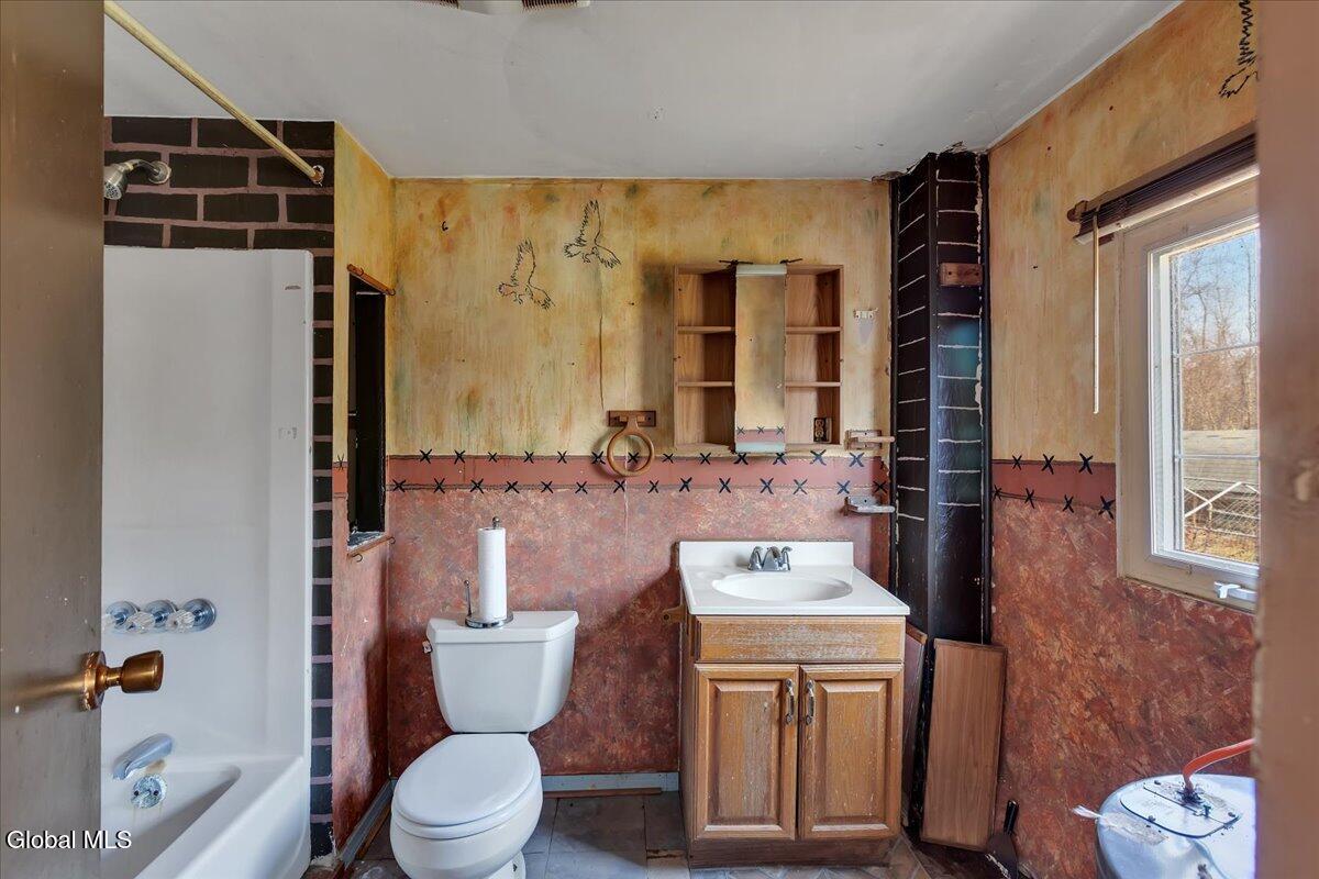 89 Morris Road Schenectady, NY 12304 - Photo 9 of 28 4-IMG_6695