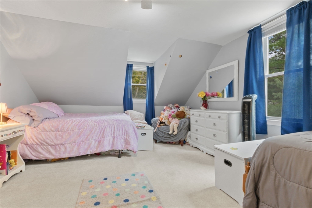 322 Central Street Hudson, MA 01749 - Photo 14 of 32