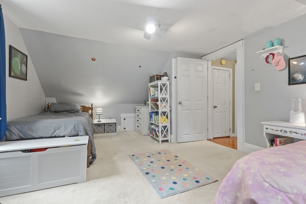 322 Central Street Hudson, MA 01749 - Photo 15 of 32