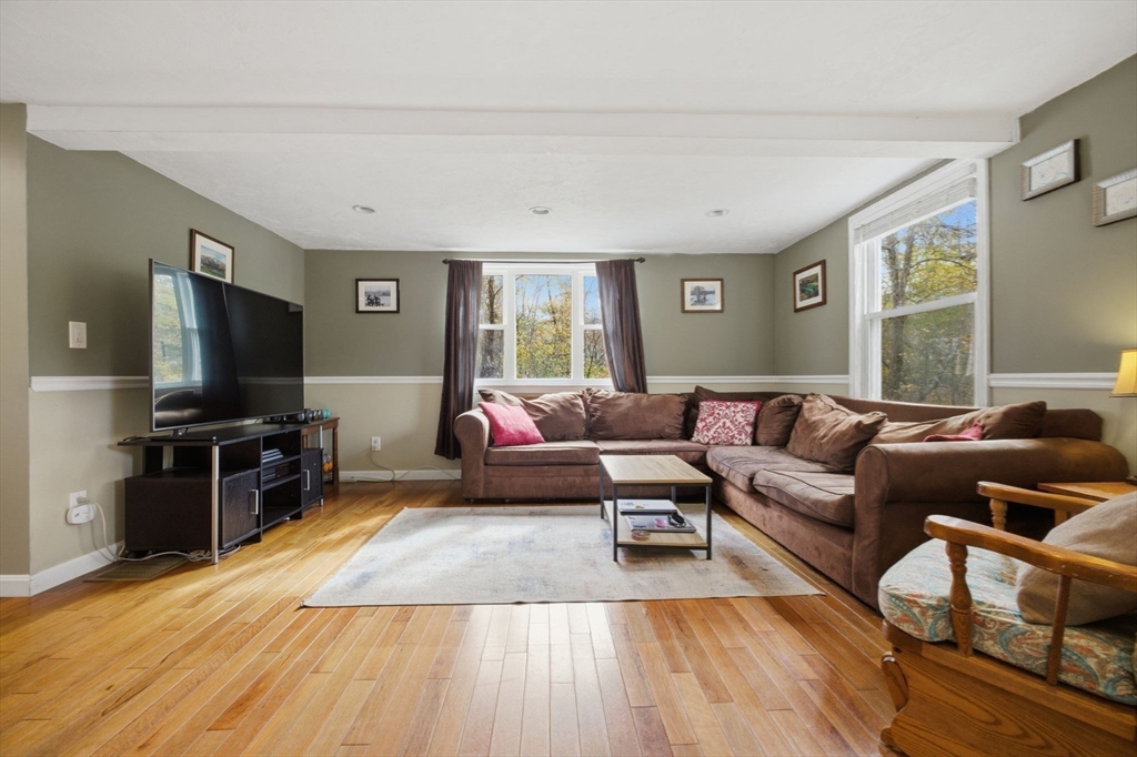 322 Central Street Hudson, MA 01749 - Photo 6 of 32
