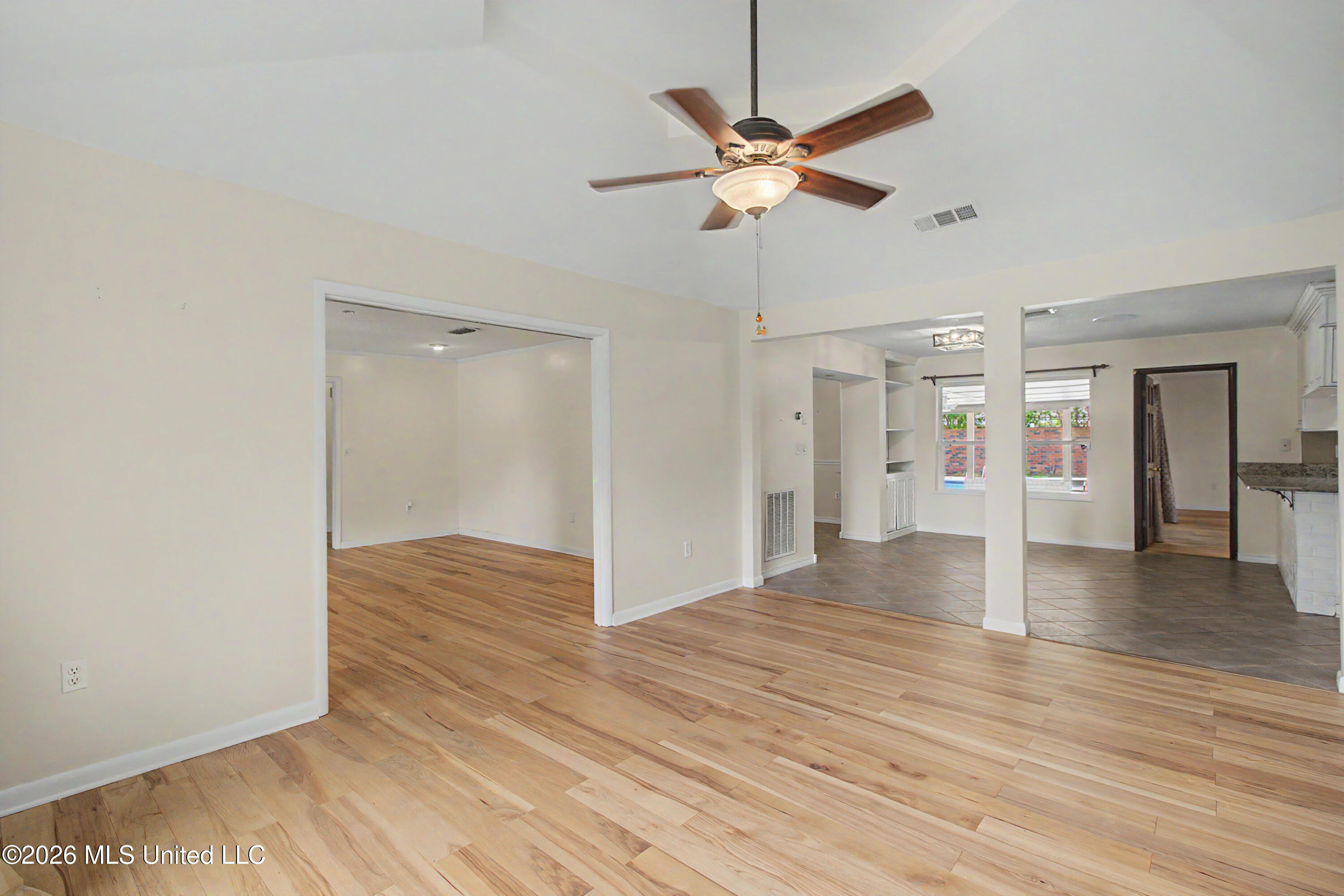 2186 Atkinson Road Biloxi, MS 39531 - Photo 4 of 29 04_52126 Atkinson