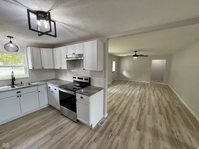 $224,000 | 602 South Murphy Avenue, Brazil, IN 47834