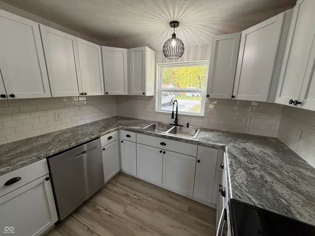 $224,000 | 602 South Murphy Avenue, Brazil, IN 47834