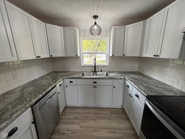 $224,000 | 602 South Murphy Avenue, Brazil, IN 47834