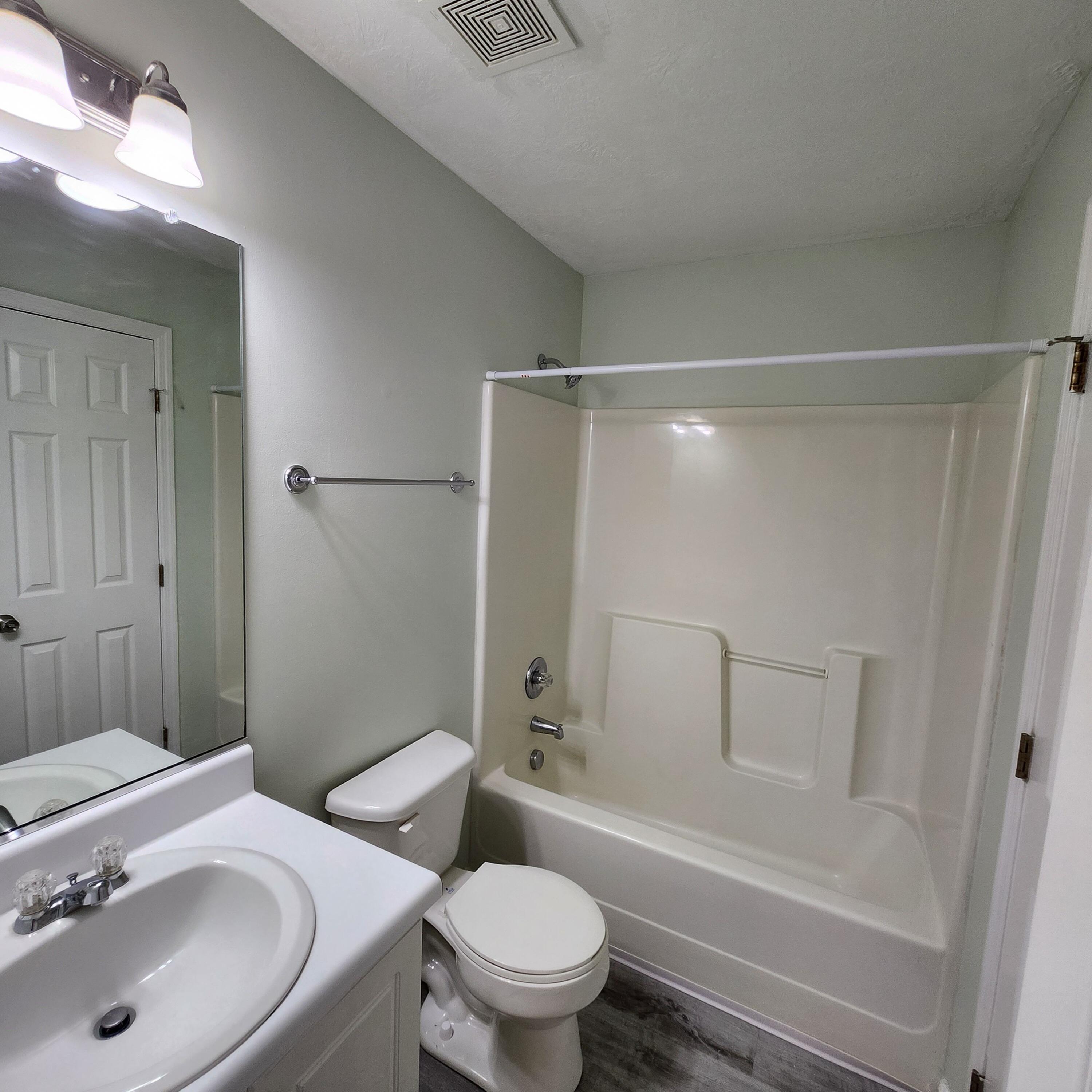 5061 Wheeler Lake Road Augusta, GA 30909 - Photo 11 of 12 Bathroom 2