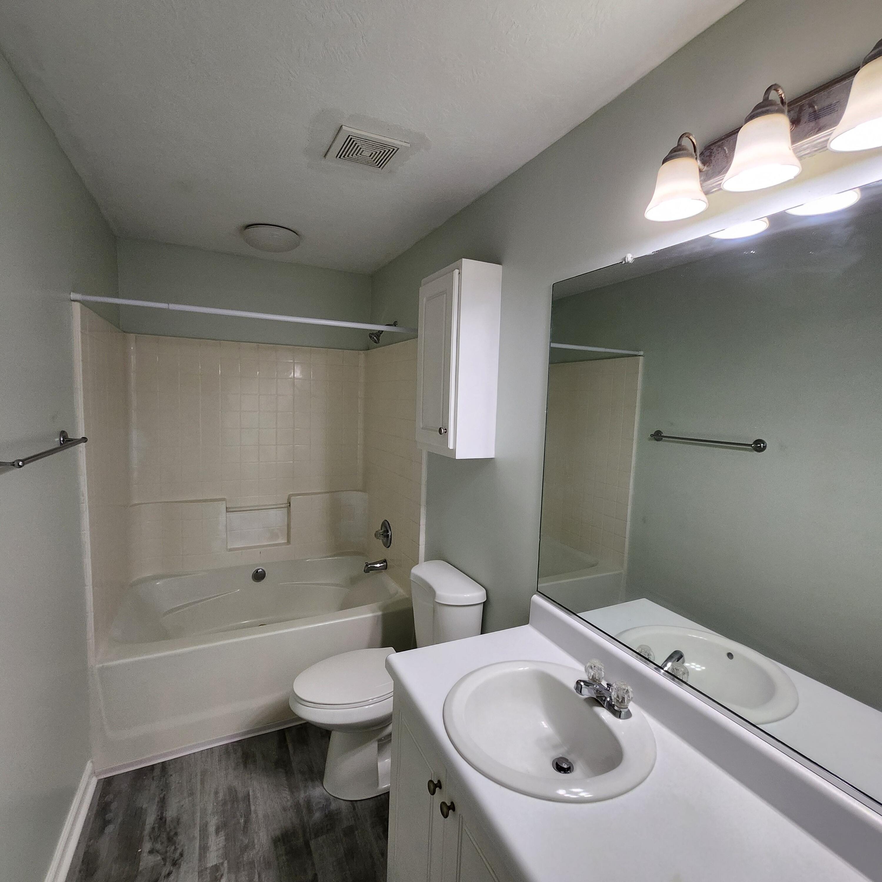 5061 Wheeler Lake Road Augusta, GA 30909 - Photo 10 of 12 Primary Bathroom