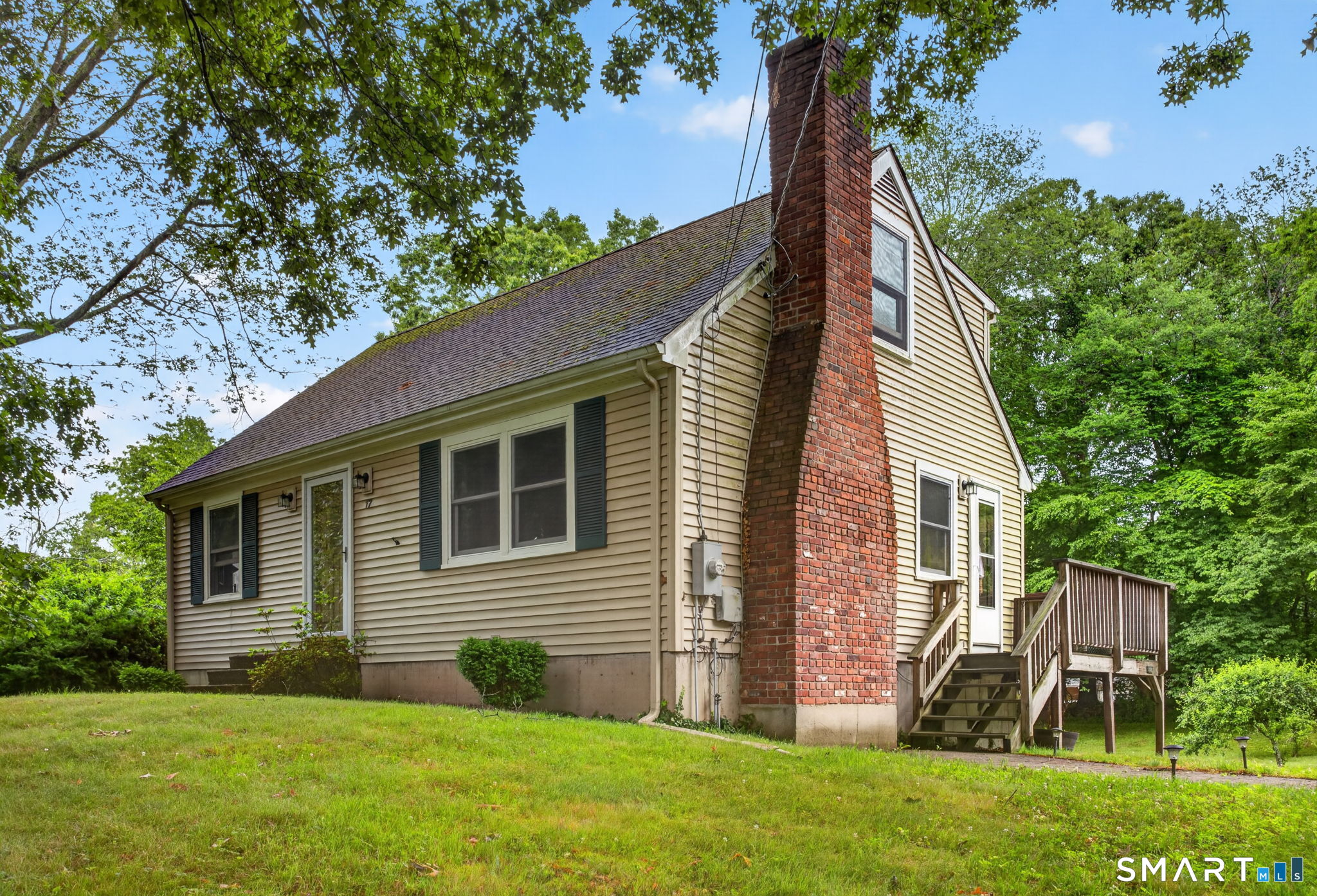 17 Hunters Path Clinton, CT 06413 - Photo 2 of 29