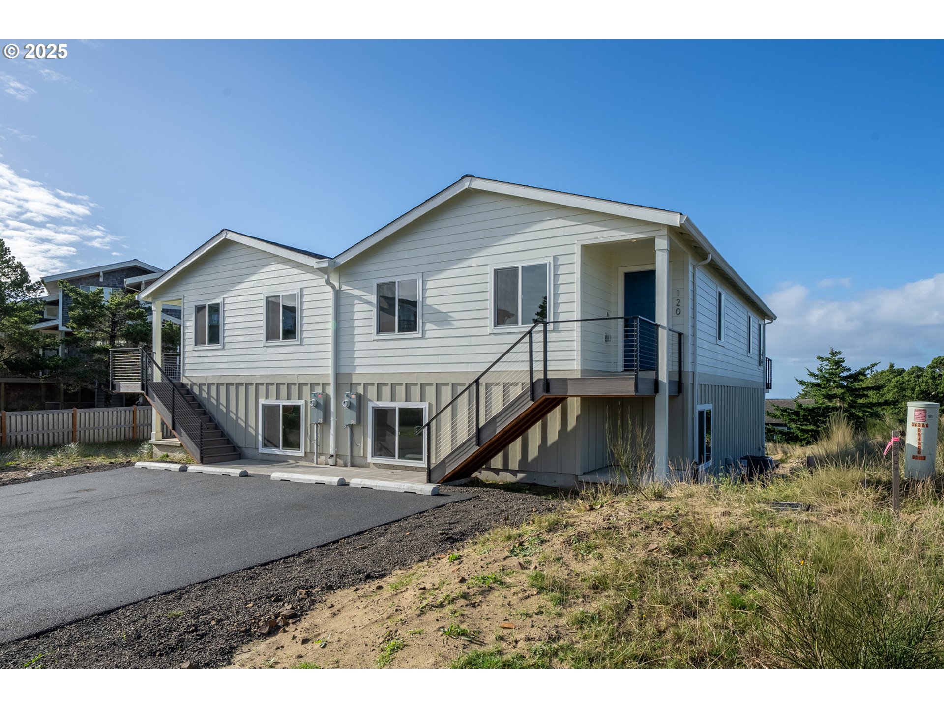 120 Crescent Street Tillamook, OR 97141 - Photo 2 of 39