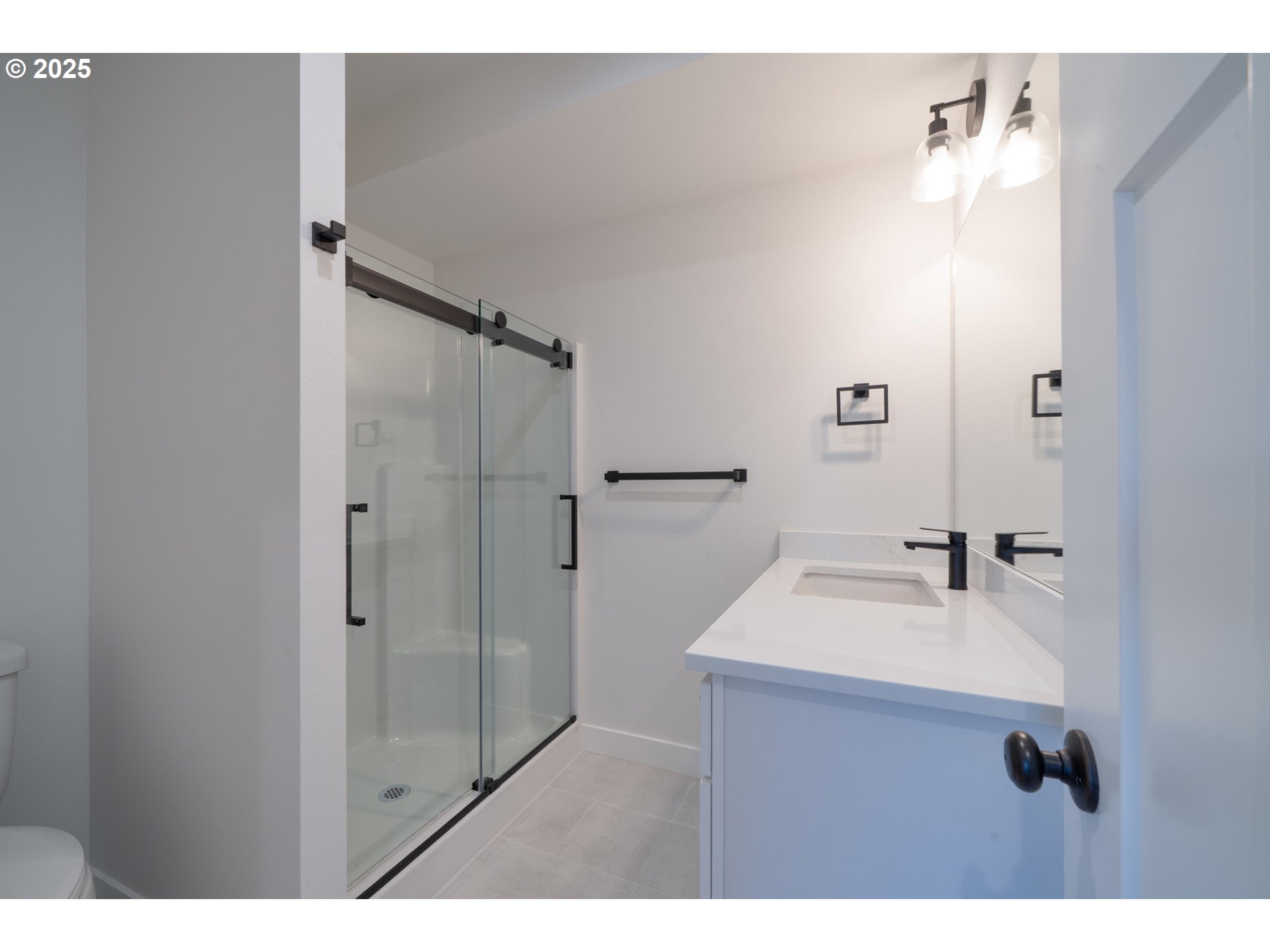 120 Crescent Street Tillamook, OR 97141 - Photo 30 of 39