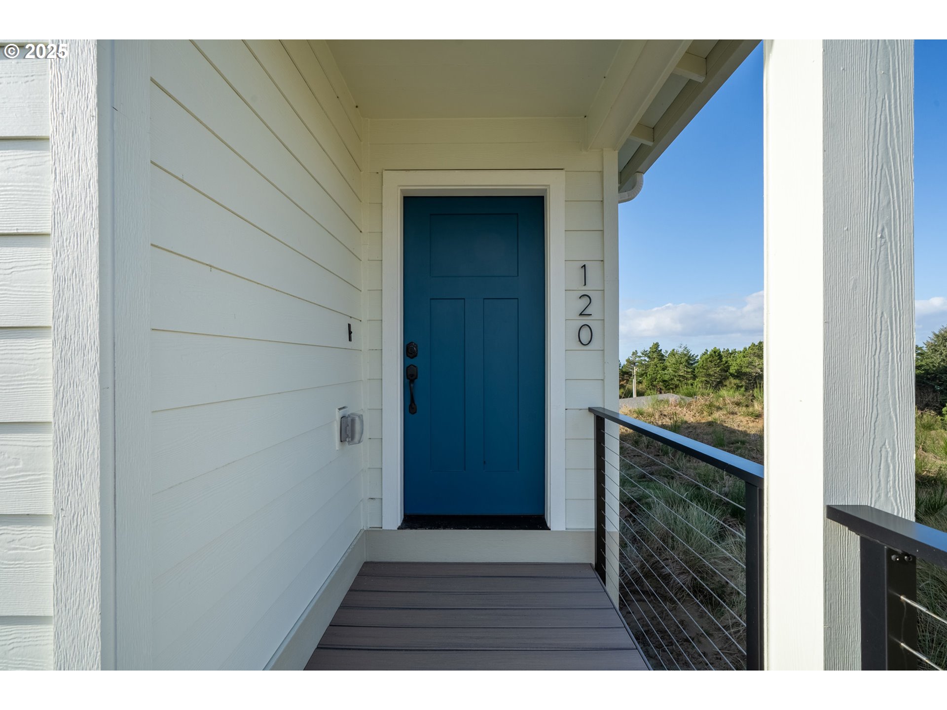 120 Crescent Street Tillamook, OR 97141 - Photo 5 of 39