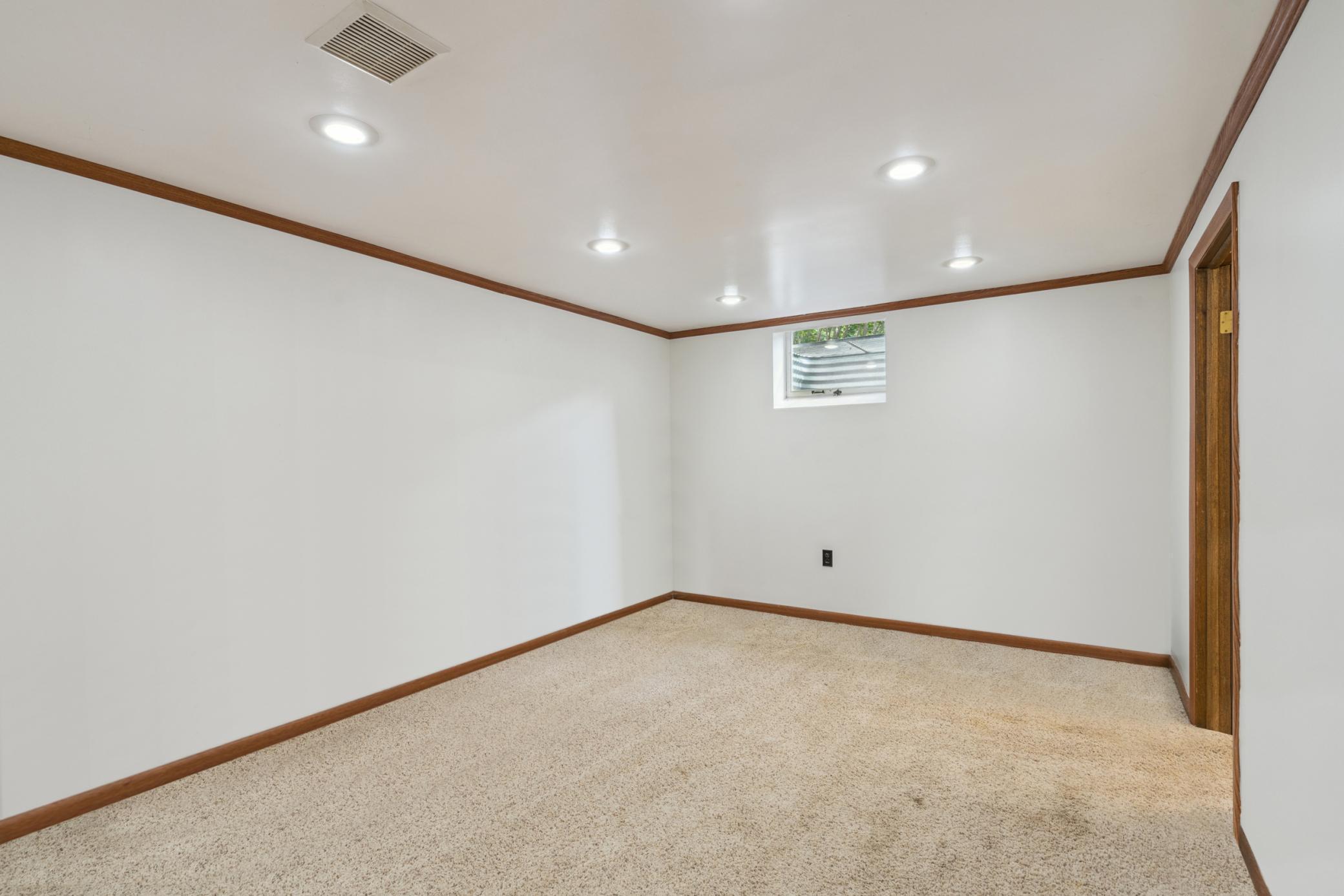 6836 Upton Avenue South Richfield, MN 55423 - Photo 22 of 32