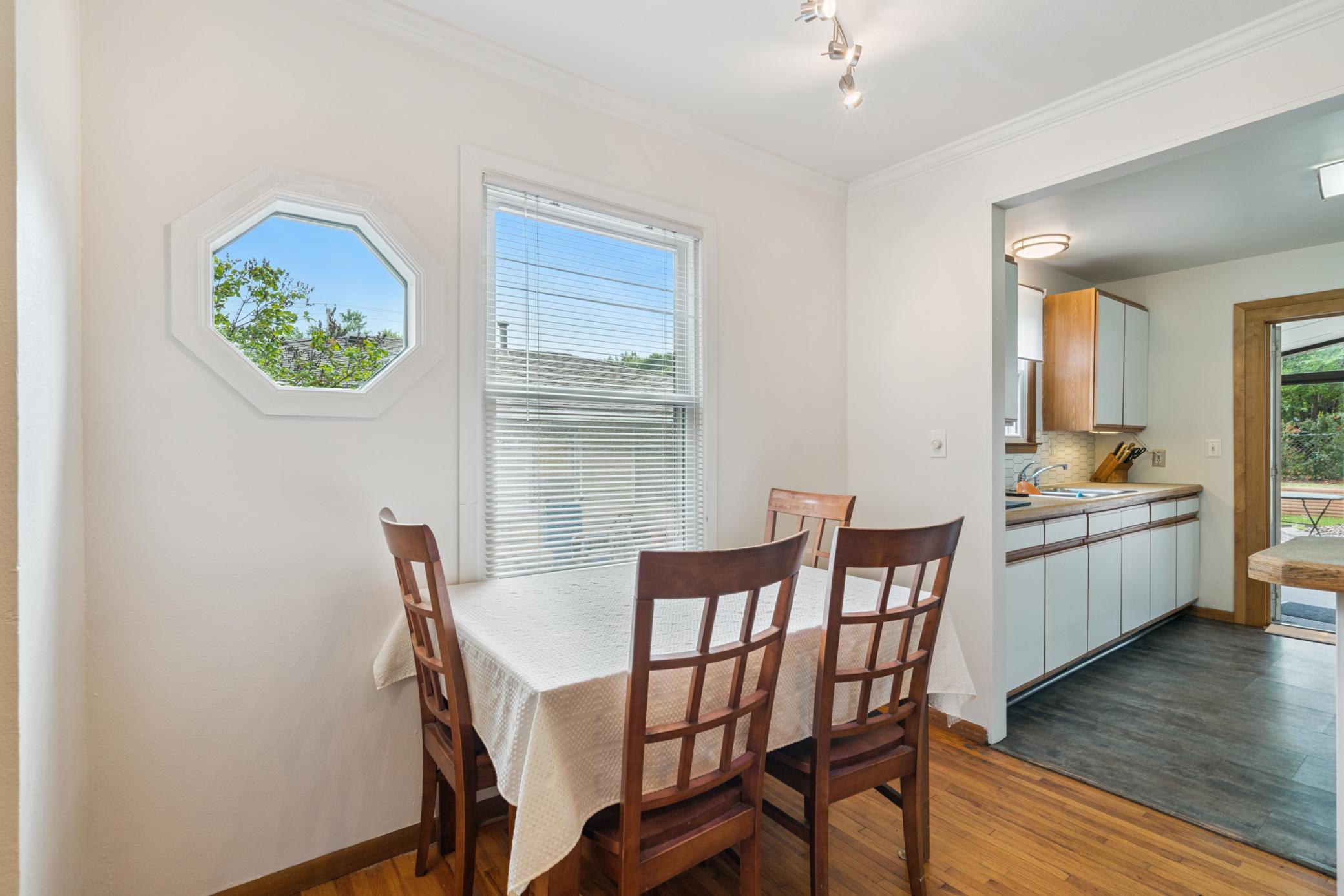 6836 Upton Avenue South Richfield, MN 55423 - Photo 7 of 32