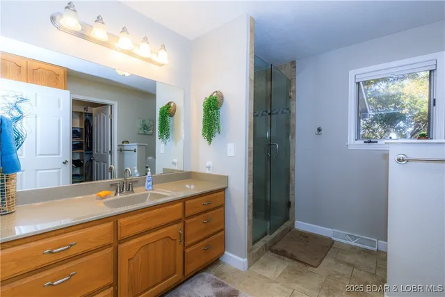 $525,000 | 23 Leisure Road, Eldon, MO 65026