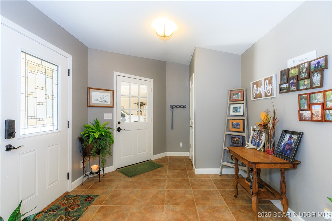 23 Leisure Road Eldon, MO 65026 - Photo 27 of 58 Entry hall and access to attached garage