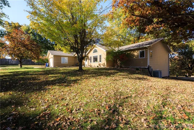 $525,000 | 23 Leisure Road, Eldon, MO 65026