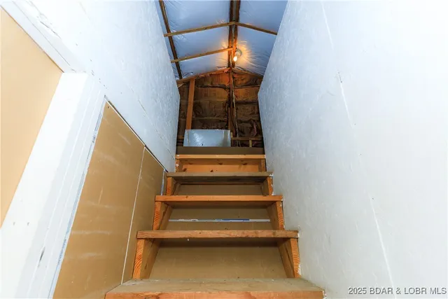 $525,000 | 23 Leisure Road, Eldon, MO 65026