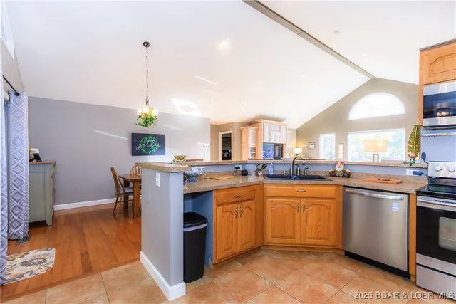 $525,000 | 23 Leisure Road, Eldon, MO 65026