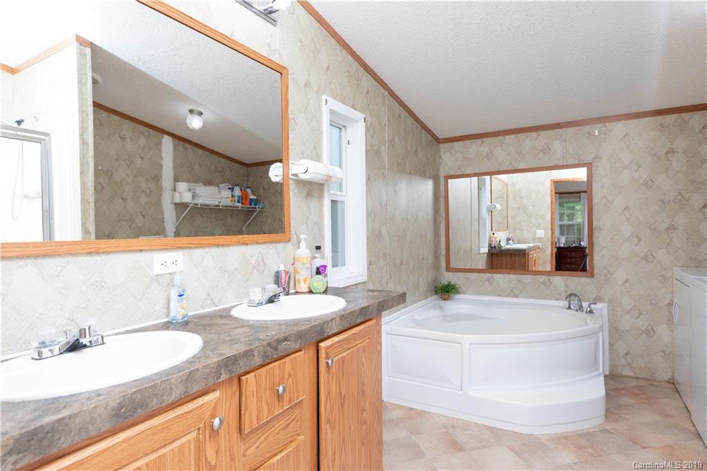 4927 Tinkers Creek Road Edgemoor, SC 29712 - Photo 10 of 18 Gallery Image 10