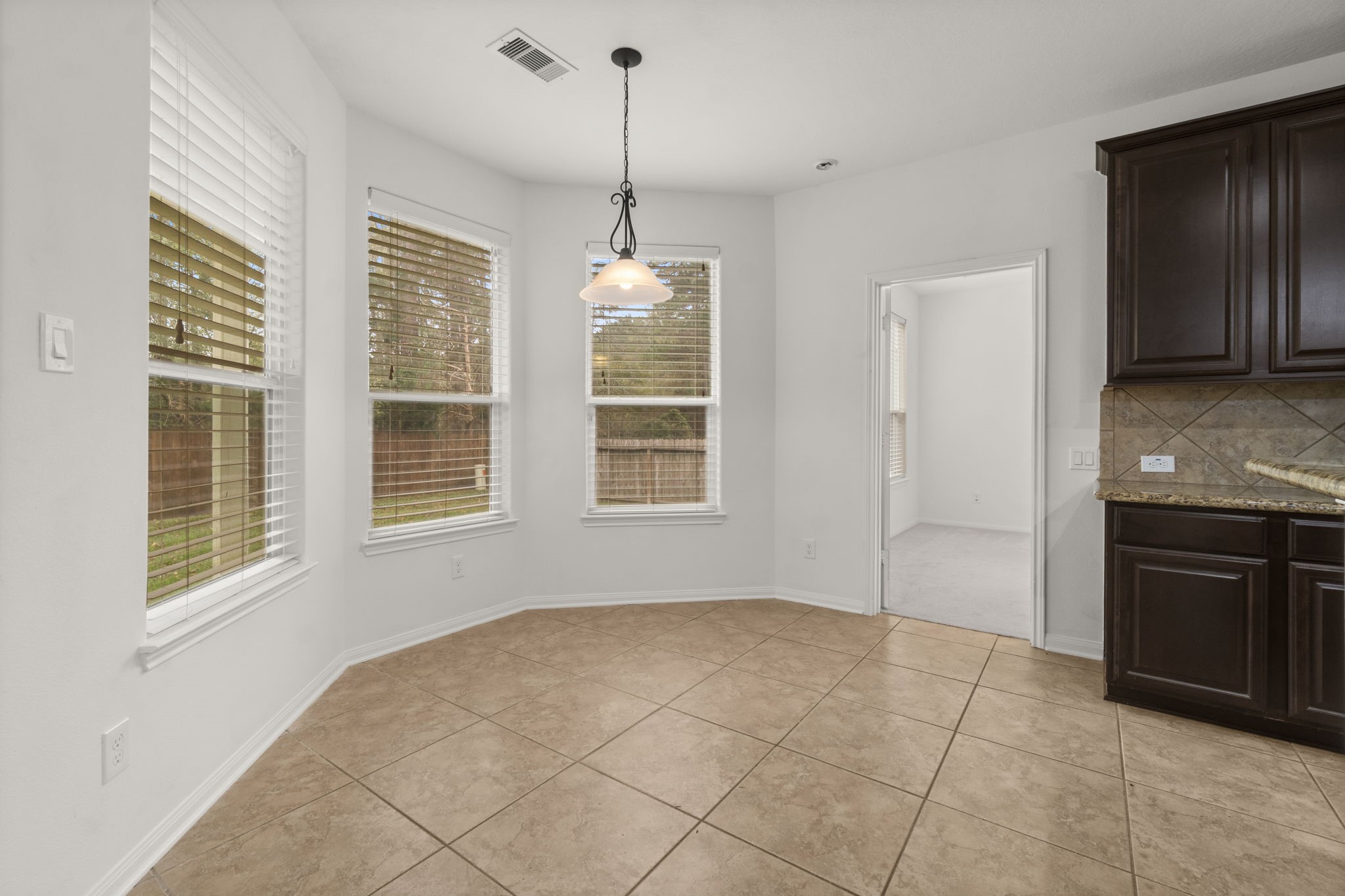 638 Spring Forest Court Conroe, TX 77302 - Photo 9 of 22