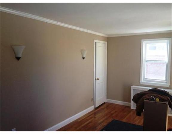 30 Newman Road, Unit 4 Malden, MA 02148 - Photo 5 of 17
