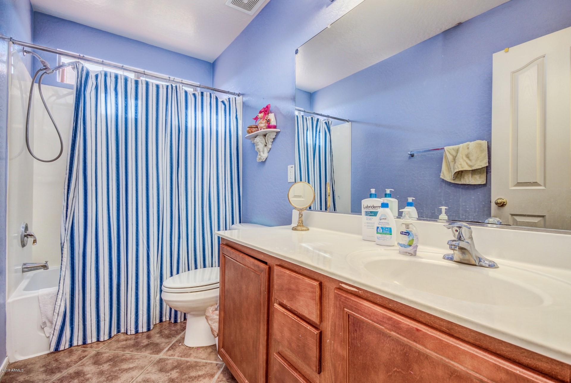 17836 West Redfield Road Surprise, AZ 85388 - Photo 9 of 27 Redfield - 17836 (9)