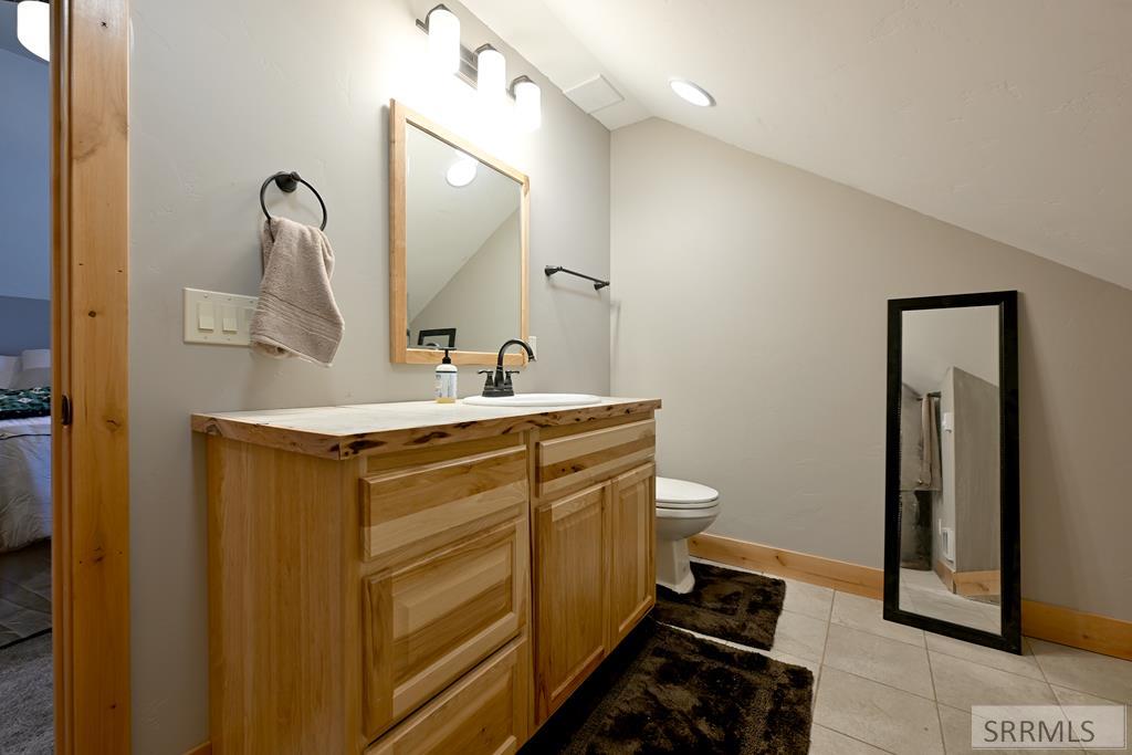 7243 Ards Road Tetonia, ID 83452 - Photo 31 of 37 Bedroom 3 Ensuite