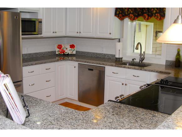 7 Goss Road North Hampton, NH 03862 - Photo 4 of 35 Gallery Image 4