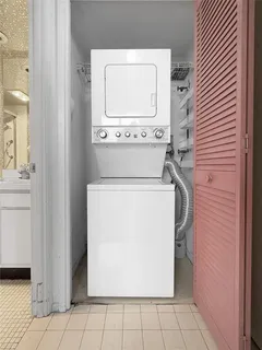 $190,000 | 605 Oaks Drive, Unit 703, Pompano Beach, FL 33069