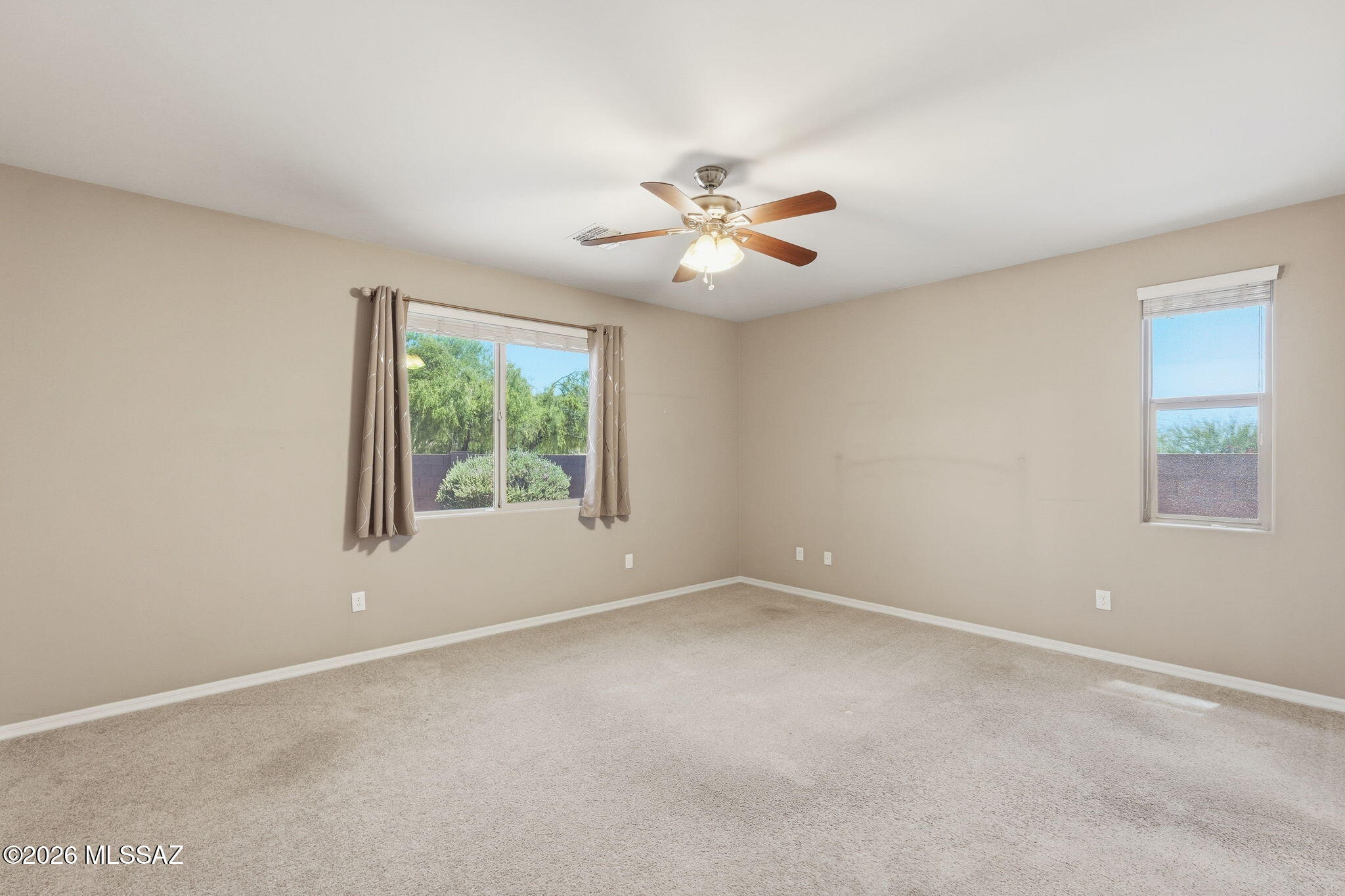 39054 South Running Roses Lane Tucson, AZ 85739 - Photo 5 of 44
