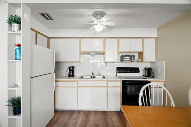 $134,999 | 4353 Tahitian Gardens Circle, Unit B, Holiday, FL 34691