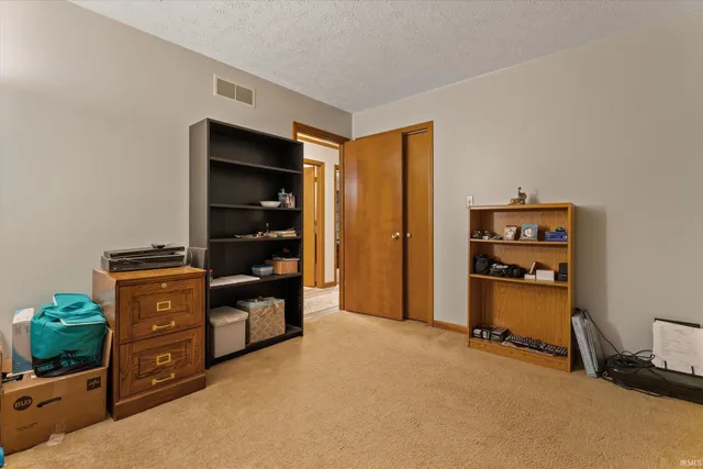 $290,000 | 54921 Luan Drive, Osceola, IN 46561