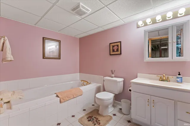 $290,000 | 54921 Luan Drive, Osceola, IN 46561