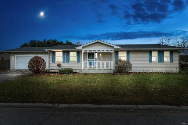 $290,000 | 54921 Luan Drive, Osceola, IN 46561