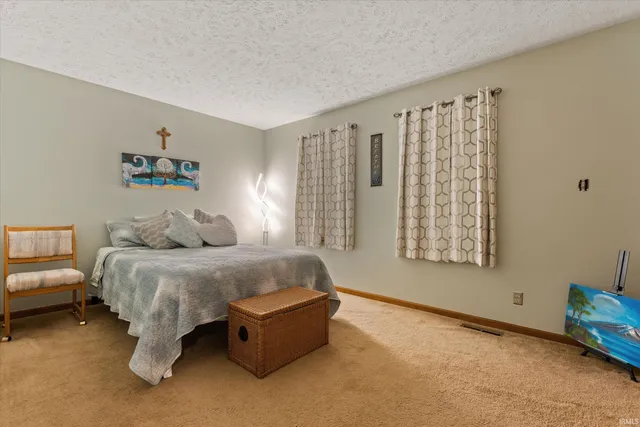 $290,000 | 54921 Luan Drive, Osceola, IN 46561